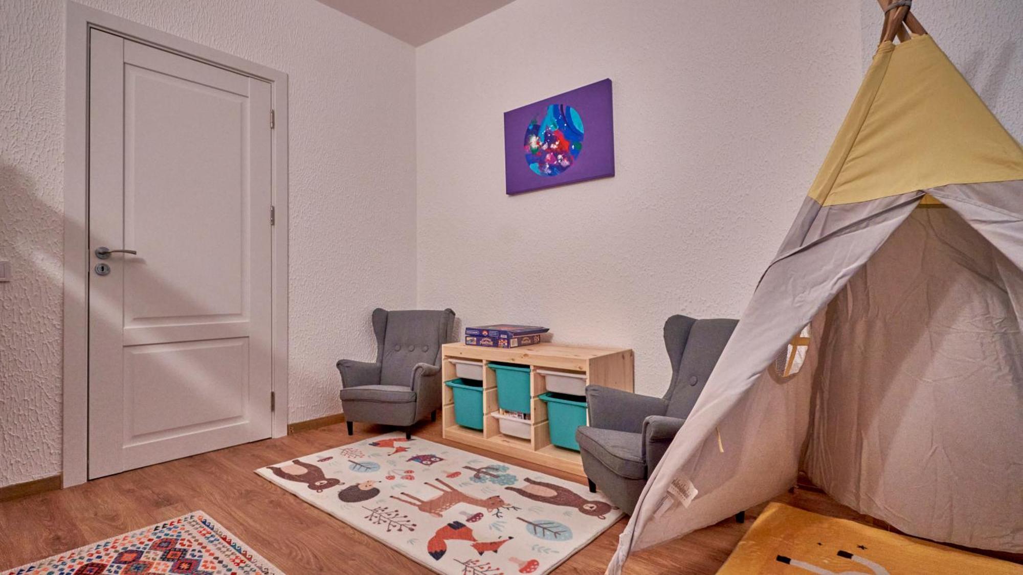 Family Treez Premium Apartments 波亚纳布拉索夫 外观 照片