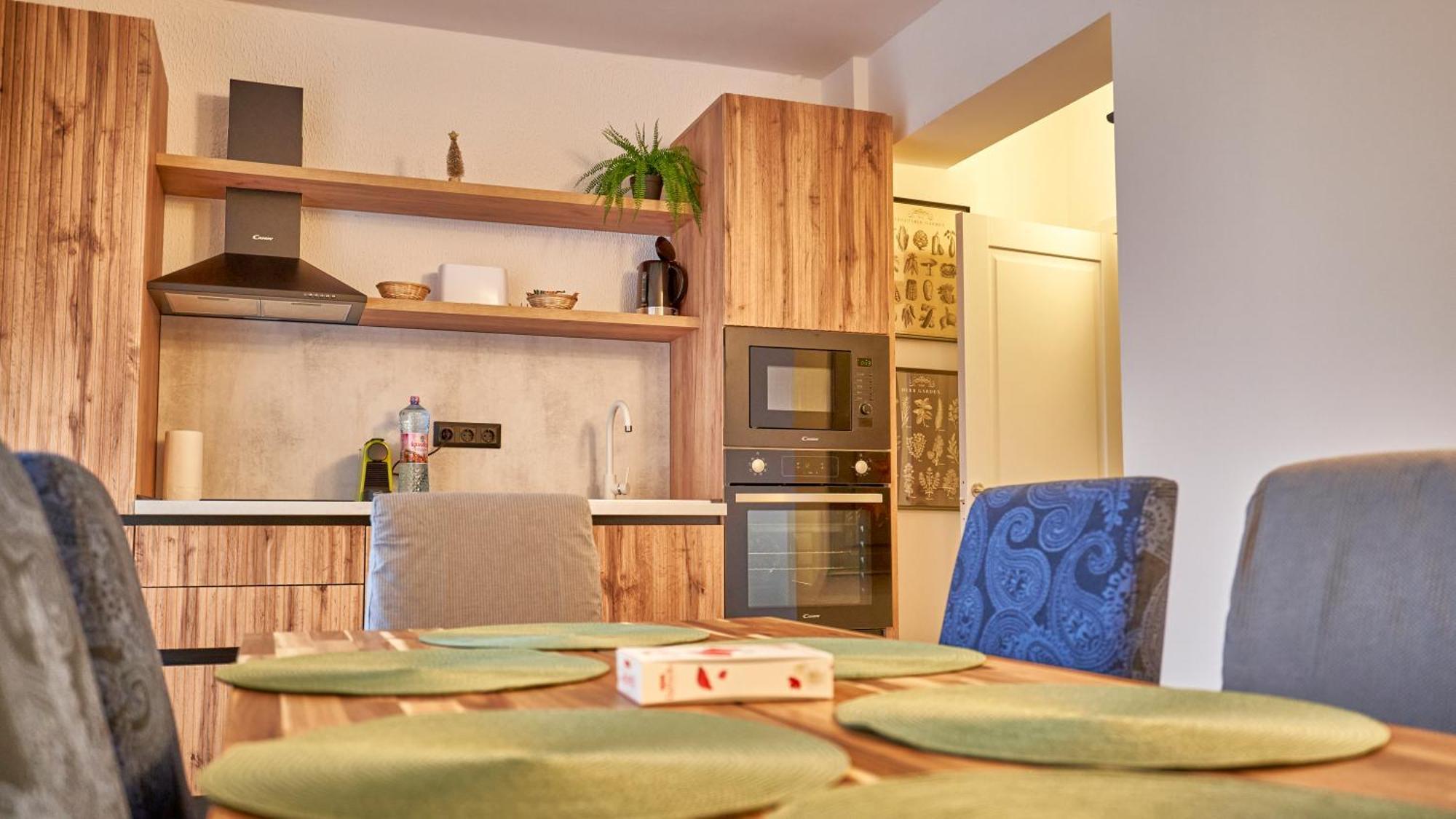 Family Treez Premium Apartments 波亚纳布拉索夫 外观 照片