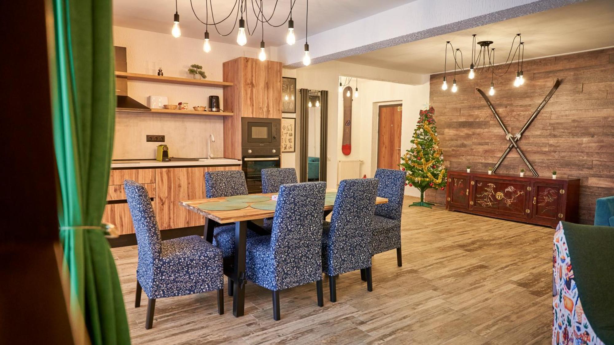Family Treez Premium Apartments 波亚纳布拉索夫 外观 照片